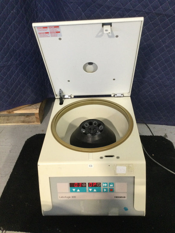 KENDRO LABOFUGE 300 HERAEUS - CASE DAMAGE