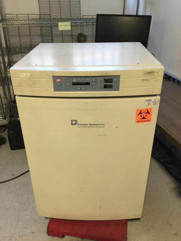 FORMA SCIENTIFIC 3110 CO2 WATER JACKETED INCUBATOR