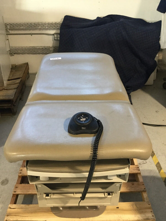 MIDMARK RITTER 223 EXAMINATION CHAIR FOR PARTS ONLY LOCAL PICKUP
