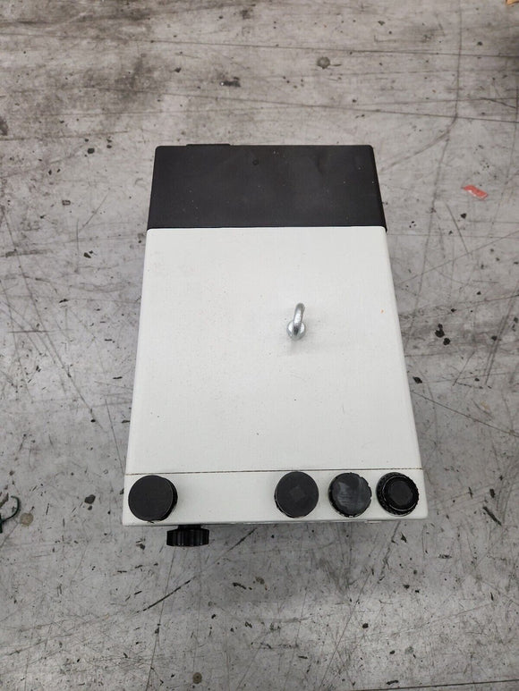 LEYBOLD SV16 109 82 VACUUM PUMP