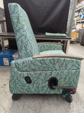 KNU REMA OVERSIZED HEALTHCARE RECLINER